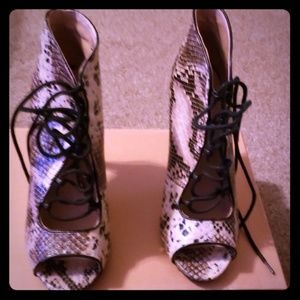 Snake skin peek a boo tie up heels